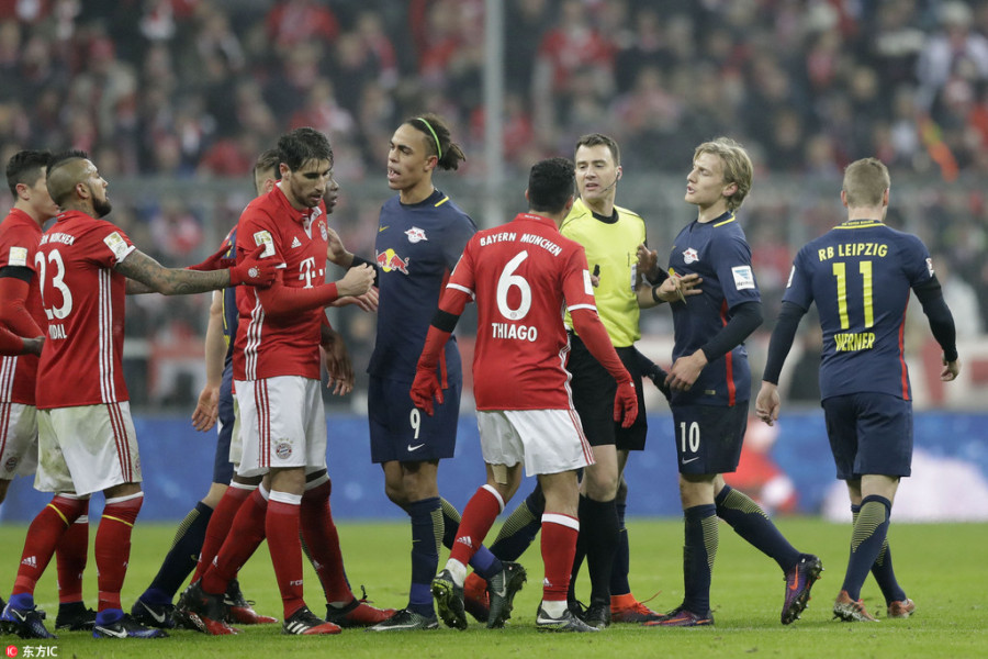  莱比锡红牛主场逆转击败拜仁登顶  